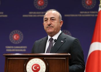 Bakan Çavuşoğlu’ndan Pakistan Başbakanı ve Dışişleri Bakanı’na geçmiş olsun telefonu