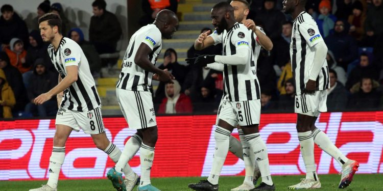 Beşiktaş’tan açıklama: Kayıkçı kavgasına son verin, VAR kayıtlarını açıklayın