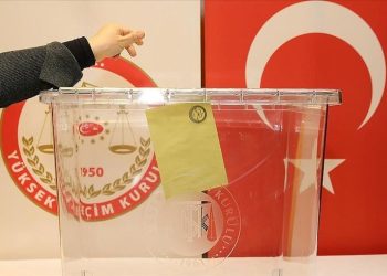 Cumhurbaşkanı adayları için 100 bin imza süreci başladı