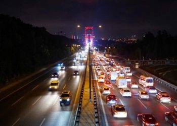 FSM ve 15 Temmuz Şehitler Köprülerinde bazı şeritler kapatıldı