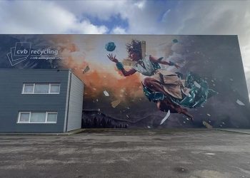 Hollanda’da geri dönüşüm fabrikasına çizilen resim 2022’nin en iyi duvar sanatı seçildi