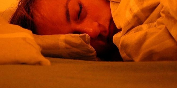 İnsomnia hastalığı nedir, neden olur? İnsomnia belirtileri neler?