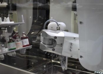 Kanser ilaçlarını “robot eczacılar” hazırlıyor