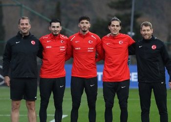 Stefan Kuntz’un ekibinde ayrılık