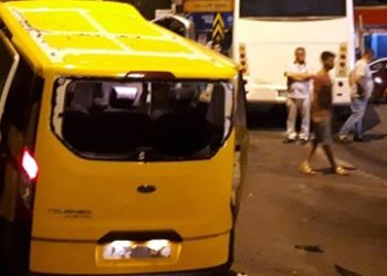 Tur midibüsü ile taksi çarpıştı: 1 ölü, 7 yaralı