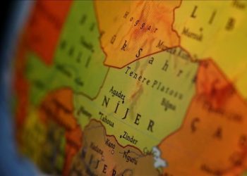 Burkina Faso ve Mali, Nijer’e savaş uçağı gönderdi