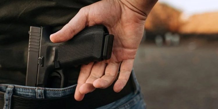 Denizli’de pusuya düşürülen genç silahla öldürüldü