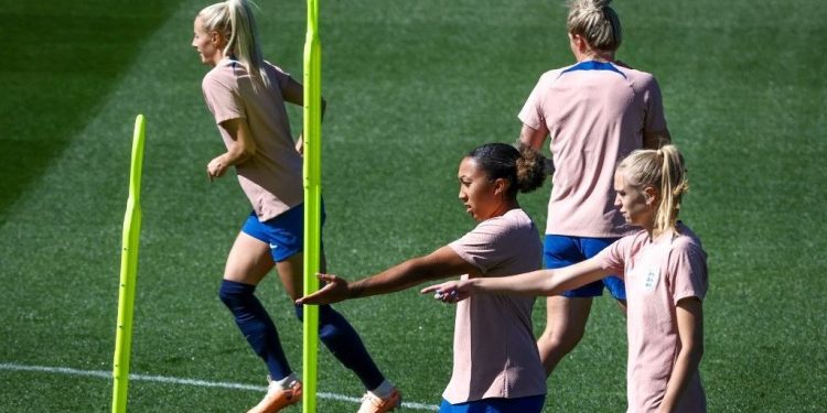 FIFA Kadınlar Dünya Kupası finaline geri sayım | İspanya-İngiltere karşı karşıya: Şampiyon ne kadar kazanacak?