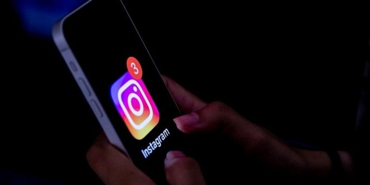 Instagram yeni özelliğini test ediyor: Ana sayfa akışında değişiklik