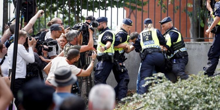 İslam İşbirliği Teşkilatı, Kur’an’a yönelik saldırılarla ilgili AB’ye heyet gönderecek