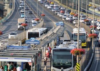 İstanbul’da ulaşıma zam yapıldı: Metro, metrobüs, otobüs ve vapur ücretleri ne kadar oldu?