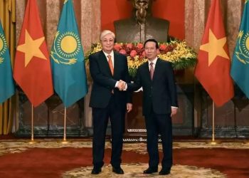 Kazakistan ve Vietnam’dan vizesiz seyahat anlaşması