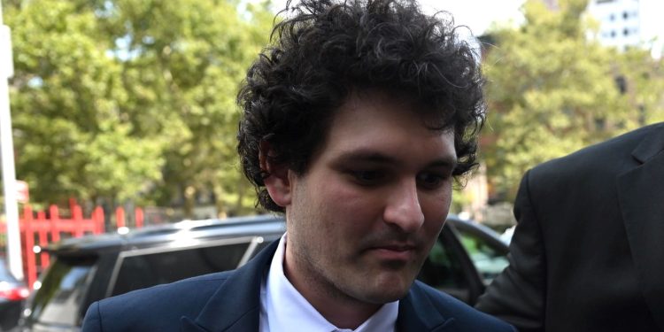 Kefaleti iptal edildi: FTX’in kurucusu Bankman-Fried cezaevine gönderildi