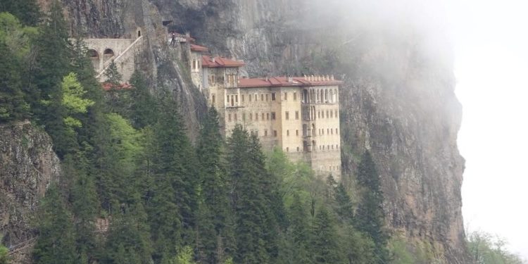 Sümela Manastırı’nda bugün 10. kez ayin yapılacak