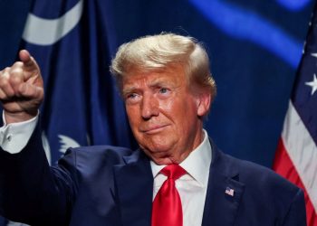 Trump reddihakim talabinde bulundu