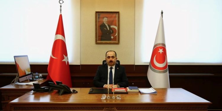 Türk Tarih Kurumu Başkanlığı’na Yüksel Özgen atandı