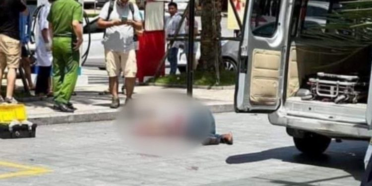 Vietnam’da taksi bekleyen gemici öldürüldü