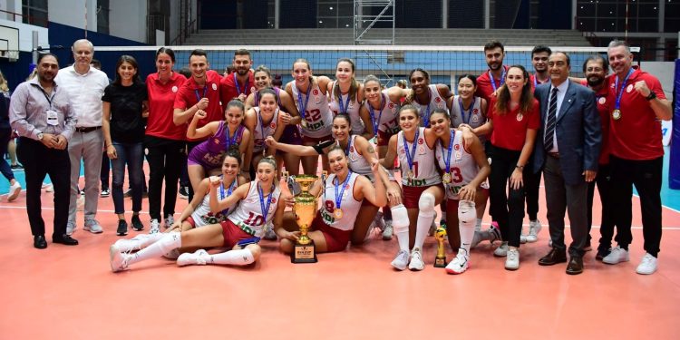 Galatasaray Kadın Voleybol Takımı tarihinde ilk kez Balkan Kupası’nda şampiyon oldu