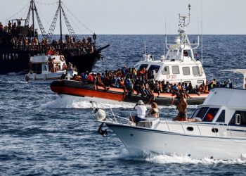 İtalya, göçmenleri kurtaran STK’lere mali destek verme kararı alan Almanya’ya tepkili