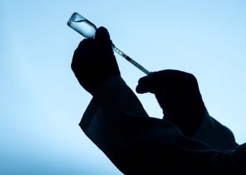 Mevcut Covid-19 aşıları yeni varyantlara karşı ne kadar etkili? DSÖ’den açıklama