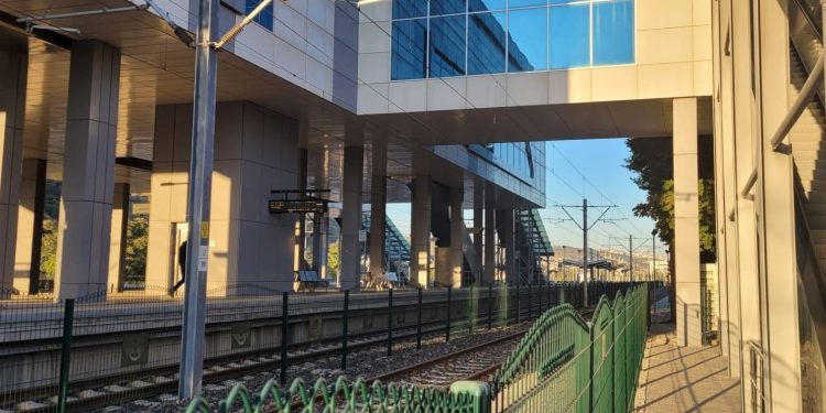 Ankara’da test aşamasındaki YHT hattında kaza: 4 yaralı