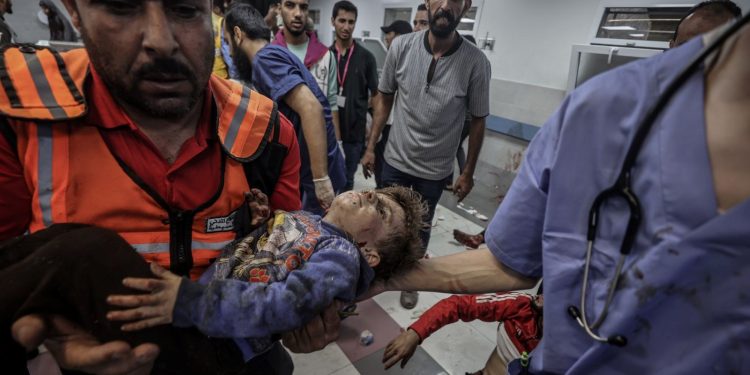 Bakanlar İsrail’in Gazze’deki hastane saldırısını kınadı