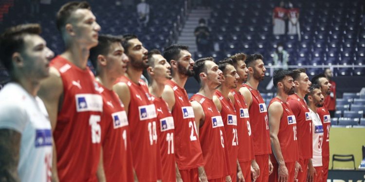 Filenin Efeleri, Slovenya engeline takıldı