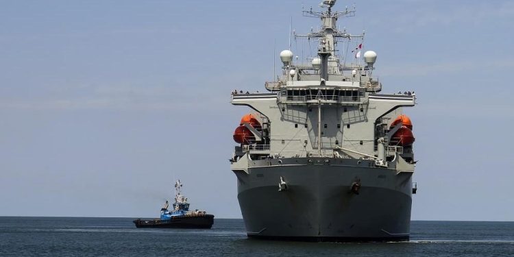 İngiltere, İsrail’e destek için Kraliyet Donanması’nı gönderecek