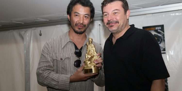 11. Uluslararası Antakya Film Festivali için çadırkent yemekhanesinde ödül töreni