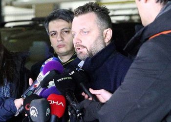 Fenerbahçe yöneticisi Selahattin Baki’den Erden Timur’a sert sözler: Alzheimer başlangıcı olabilir