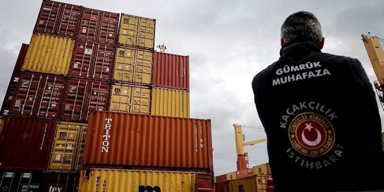 Gümrüklerde kaçakçılıkla mücadele: 10 ayda 18,8 milyar liralık uyuşturucu ve kaçak eşya ele geçirildi
