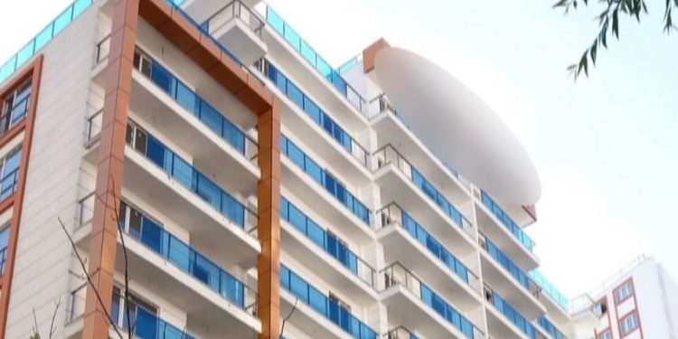 Polisli çetenin 211 daireli sitede vurgunu | Kapı kilitleri değiştirilip evler başkasına kiralandı