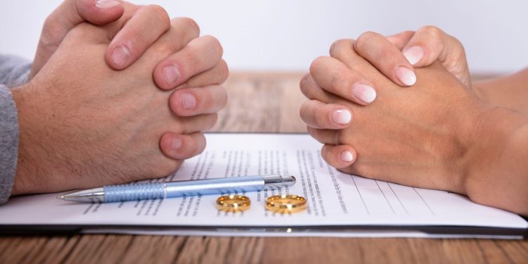 Yargıtay’dan evi terk eden evli erkeğin harcamalarına kısıtlama