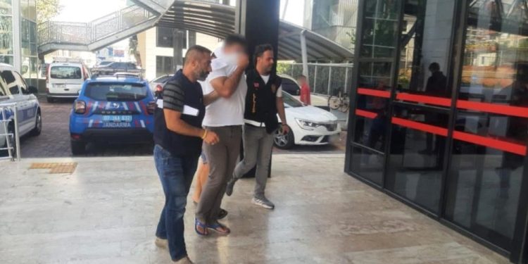 Alanya’da silah zoruyla kripto para hırsızlığı