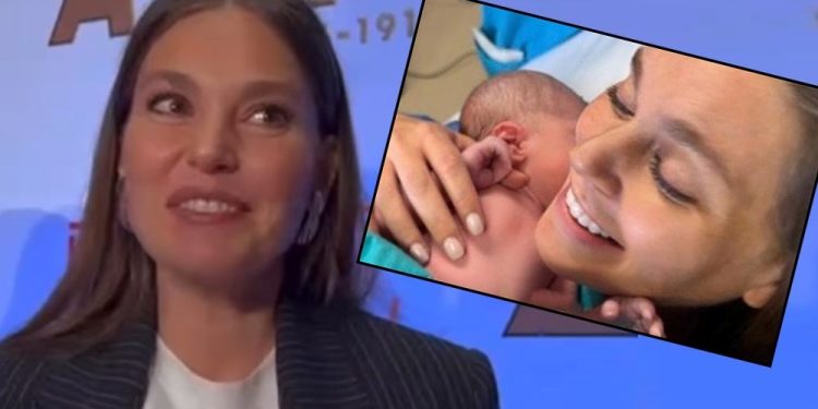 Aslı Enver kızı Elay ile ilgili konuştu: Uykusuz kalmak için en iyi sebep