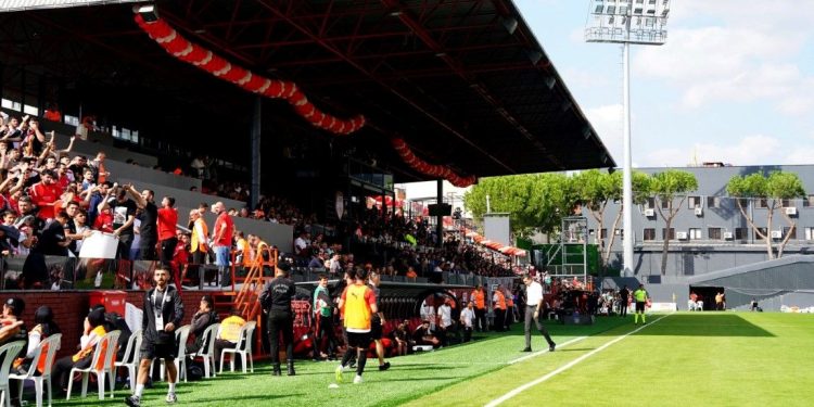 Pendikspor-Fenerbahçe maçı 2 bin 500 kapasiteli Pendik Stadı’nda oynanacak