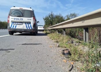 TEM’de feci kaza: Motosikletlinin kolu koptu